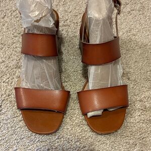 Old Navy Women's Brown Sandals